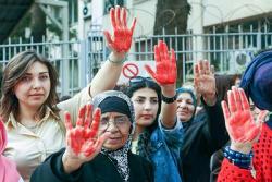 العنف ضد النساء في فلسطين يتفاقم دون حلول جذرية